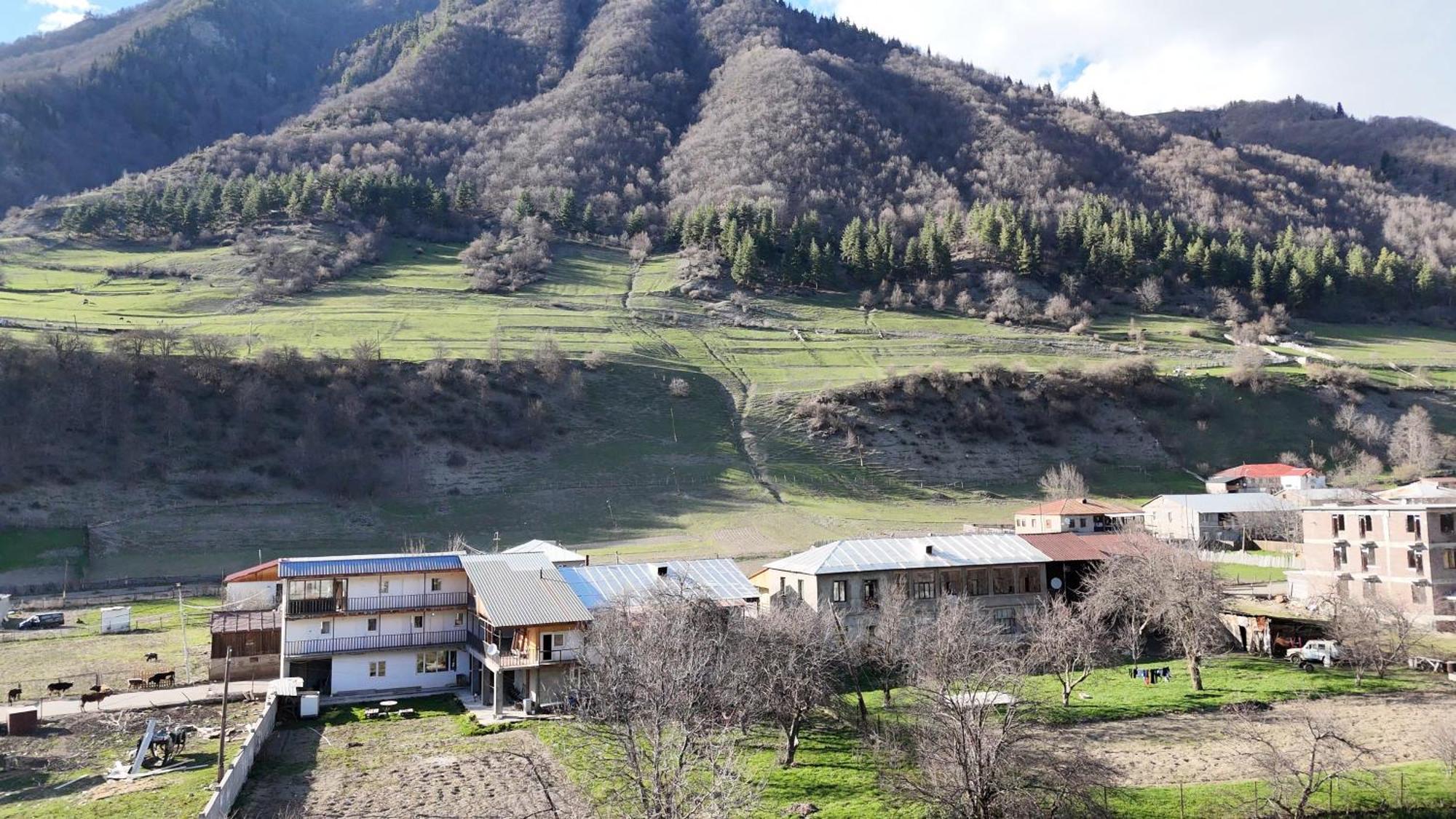 Bala'S House Hotel Местия Стая снимка